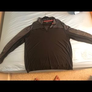 Calvin Klein 1/4 zip thin sweater/long sleeve